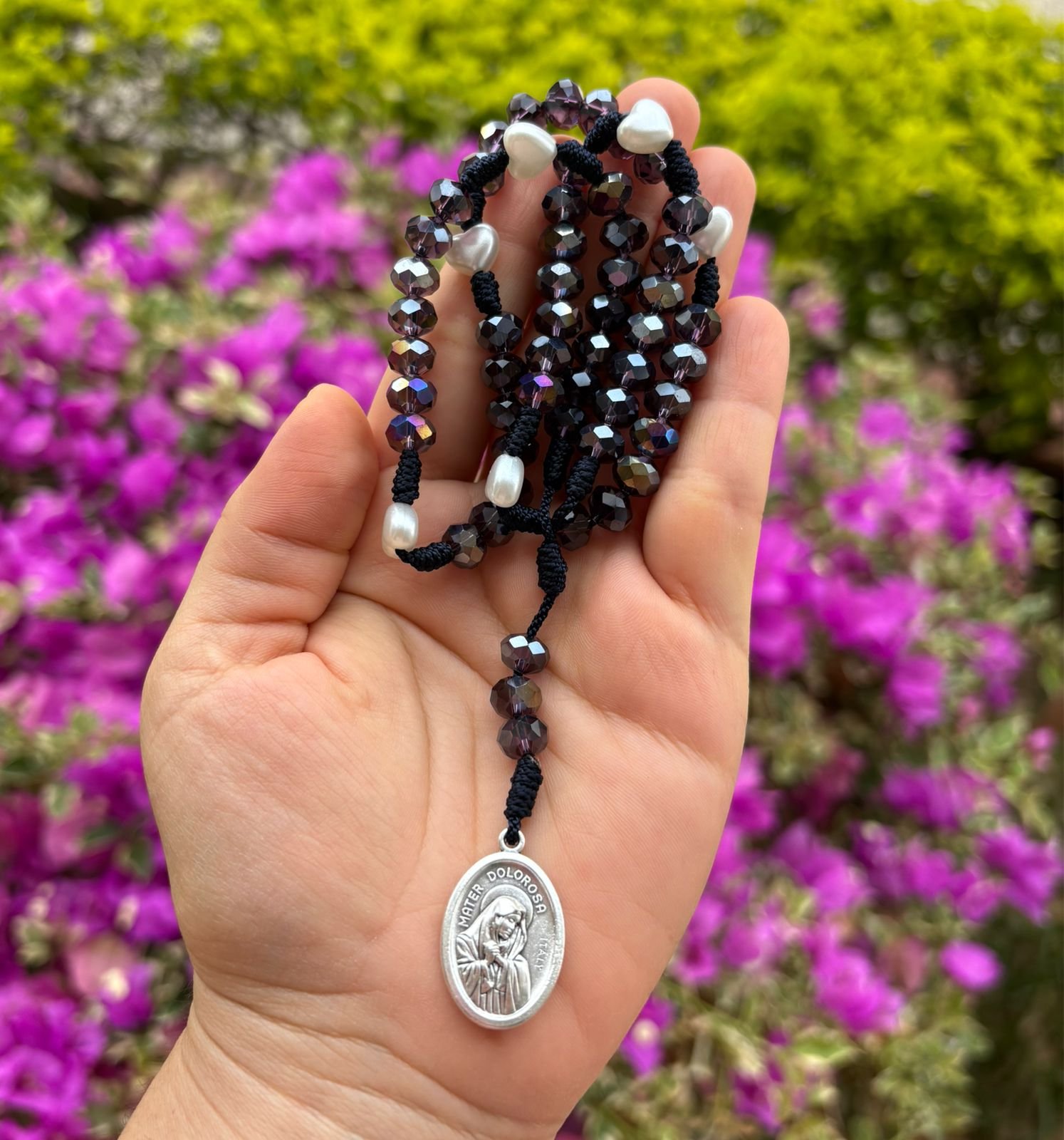 Rosario de los 7 dolores de la Santísima Virgen María morado oscuro tornasolado - Image 2