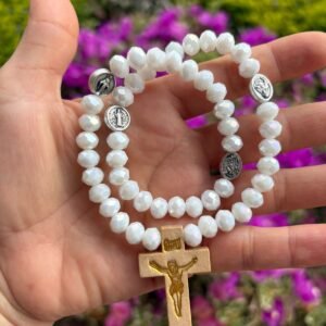 Rosario pulsera de la Virgen color blanco